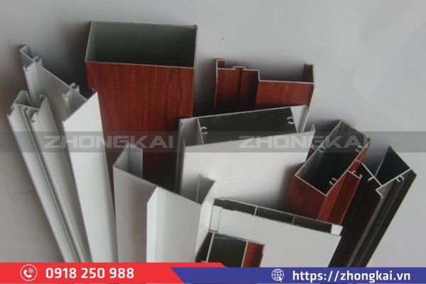 Nhôm giá thấp màu sắc đa dạng