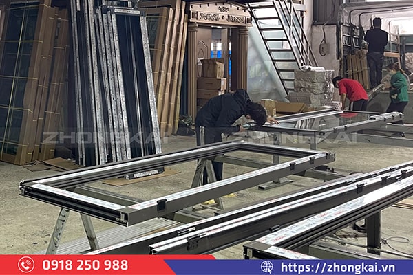 cách làm cửa trượt quay 4 cánh