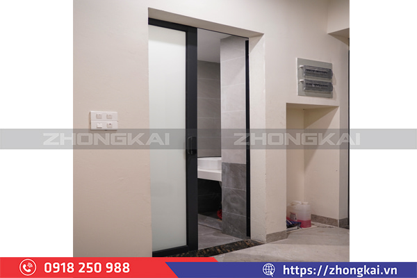 kích thước cửa nhà vệ sinh nhỏ phong thủy