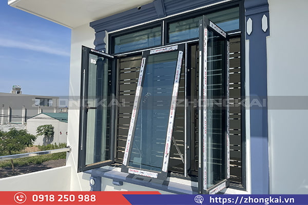 mẫu cửa sổ phòng khách nhôm kính