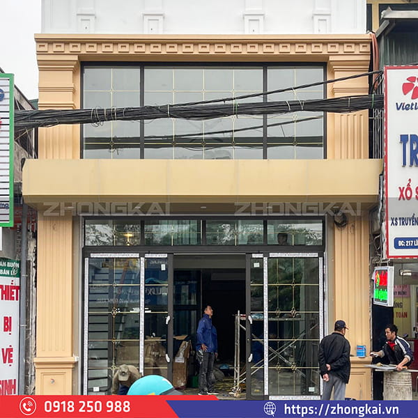 làm cửa nhôm kính