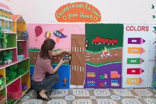 trang trí cửa lớp mầm non đẹp