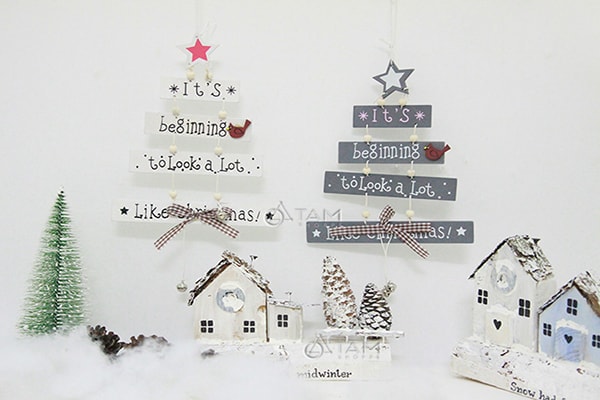 12 Cách Trang Trí Noel Trên Cửa Kính Đẹp, Sáng Tạo Và Đầy Không Khí Lễ Hội