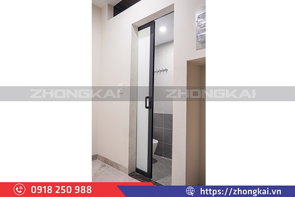 Cửa Lùa Toilet – Giải Pháp Tiết Kiệm Diện Tích, Tối Ưu Không Gian